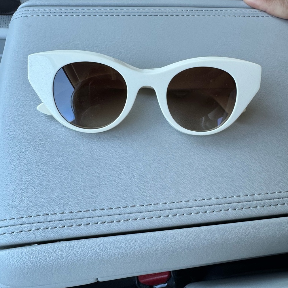 Chic White Thierry Lasry Cat-Eye Sunglasses